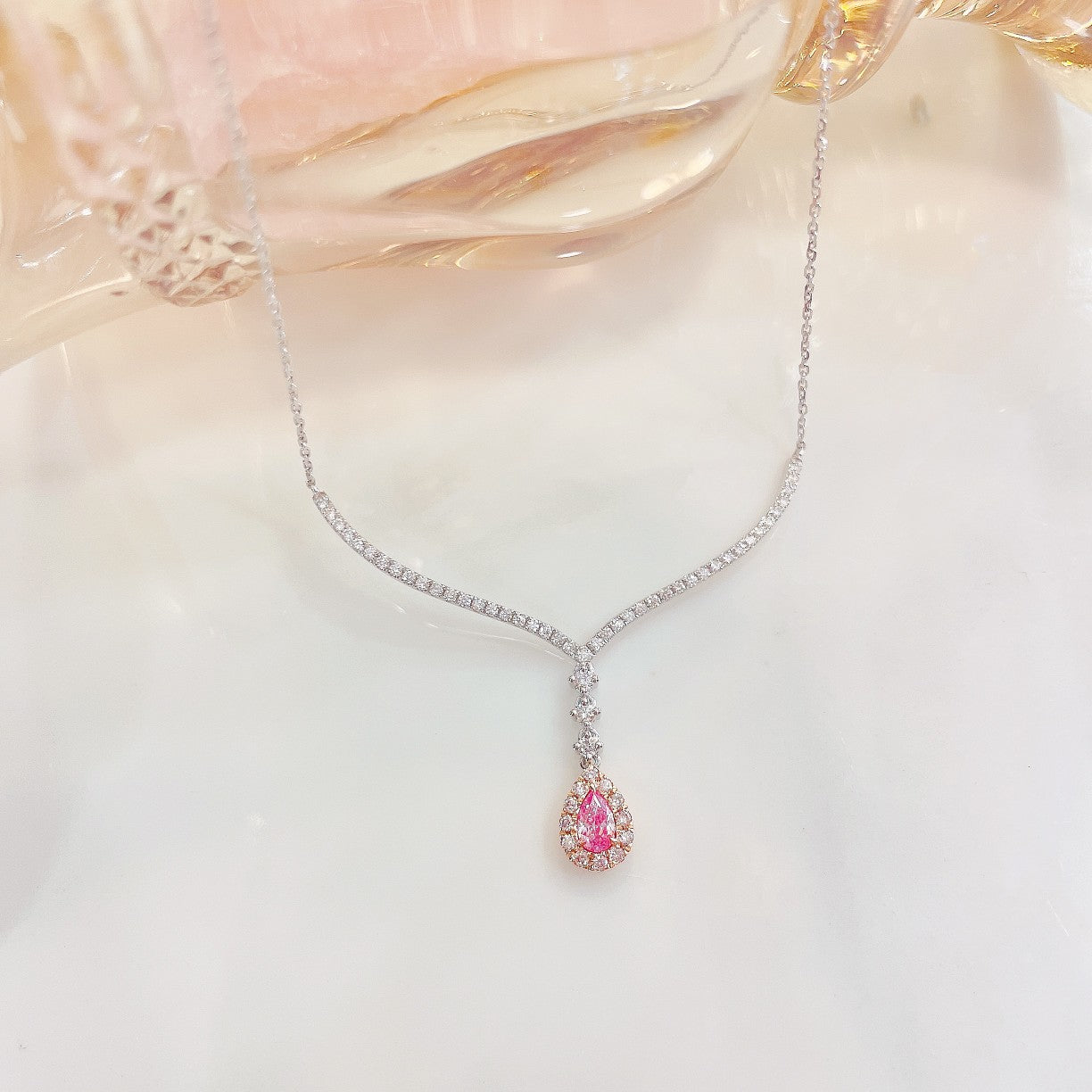 18K Pink Diamond Drop Pendant Necklace - Exquisite Jewelry Piece - Pink Diamond Necklace