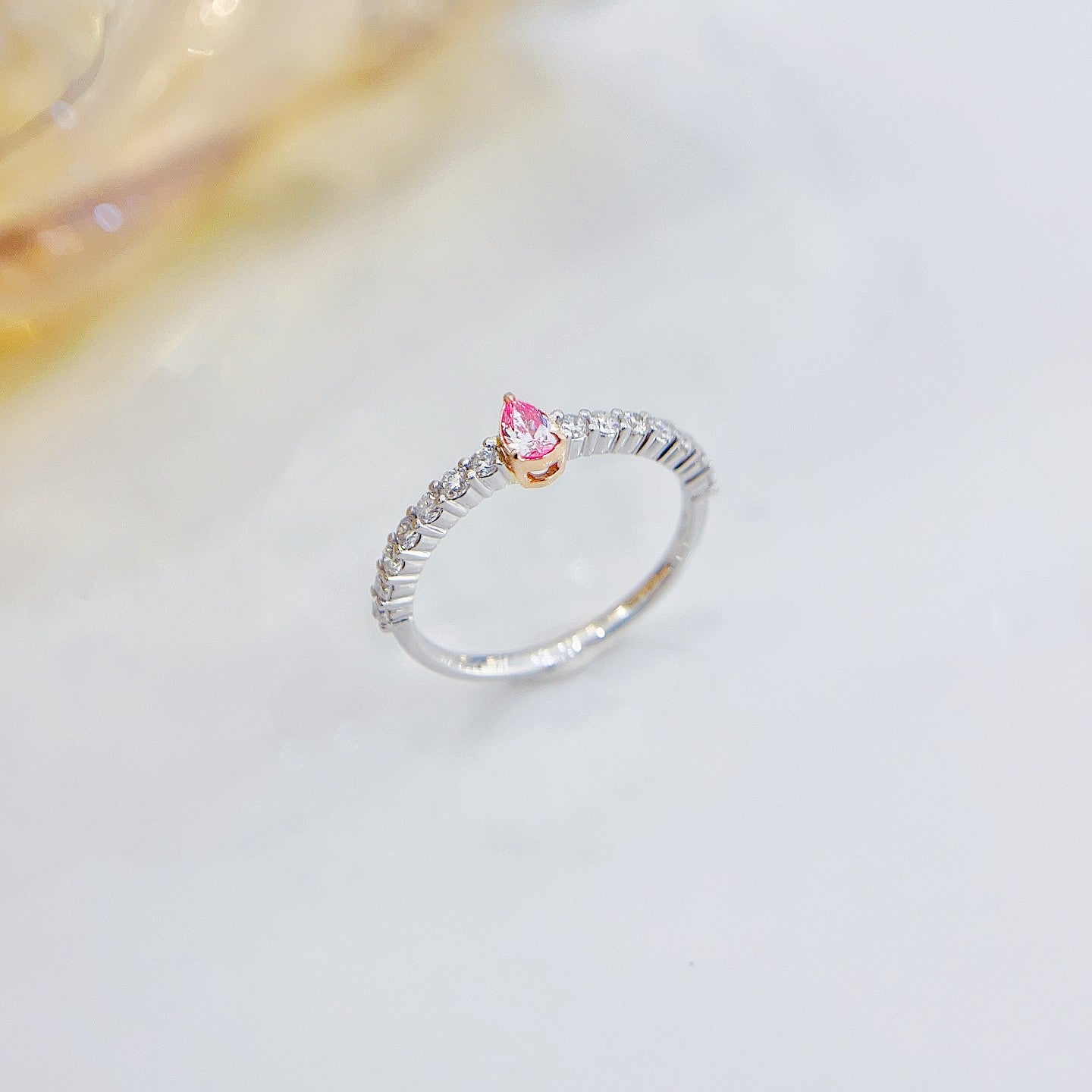 18K Pink Diamond Drop Straight Arm Ring - Elegant Jewelry Piece - Pink Diamond Ring