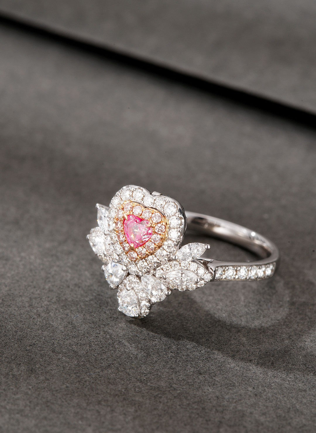 18K Pink Diamond Heart-shaped Two-way Wear Ring - Luxury Jewelry - Pink Diamond Ring