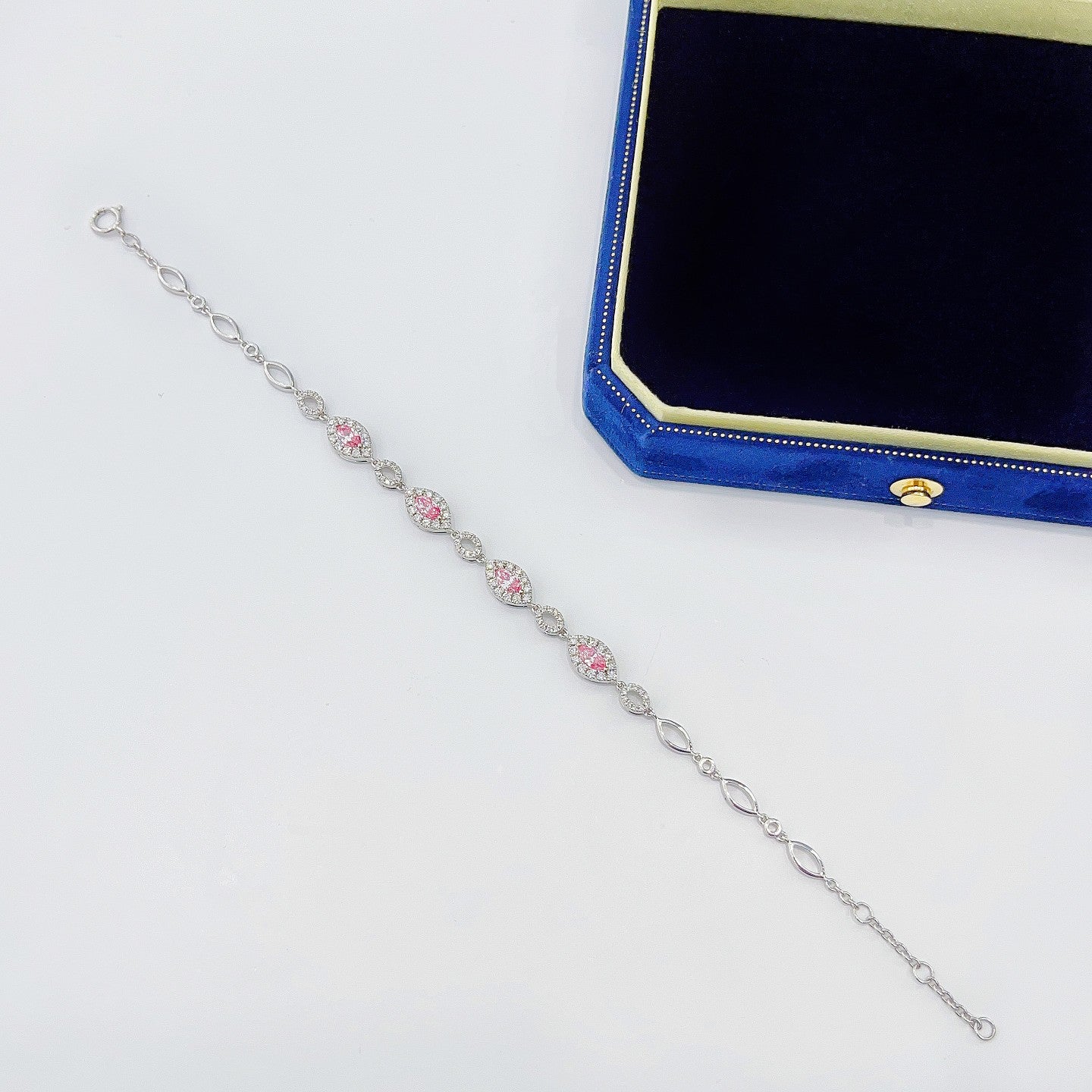 18K Pink Diamond Marquise Interval Hollow Bracelet - Exquisite Jewelry - Pink Diamond Bracelet