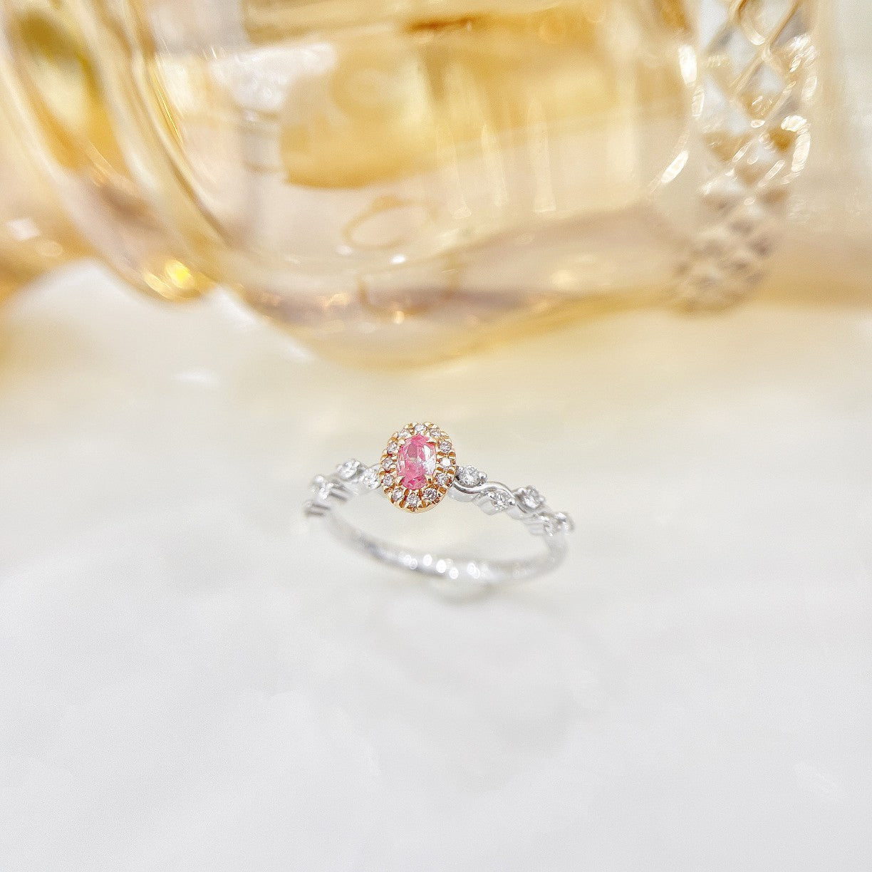 18K Pink Diamond Oval Ring | Elegant Jewelry Piece - Pink Diamond Ring