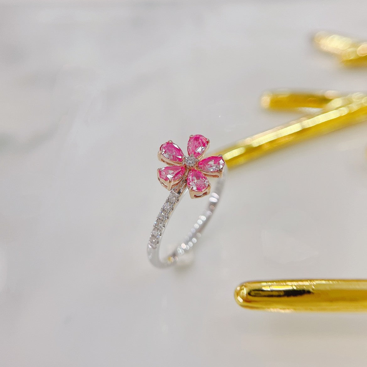 18K Pink Diamond Pendant Five-Flower Ring - Luxury Jewelry - Pink Diamond Ring