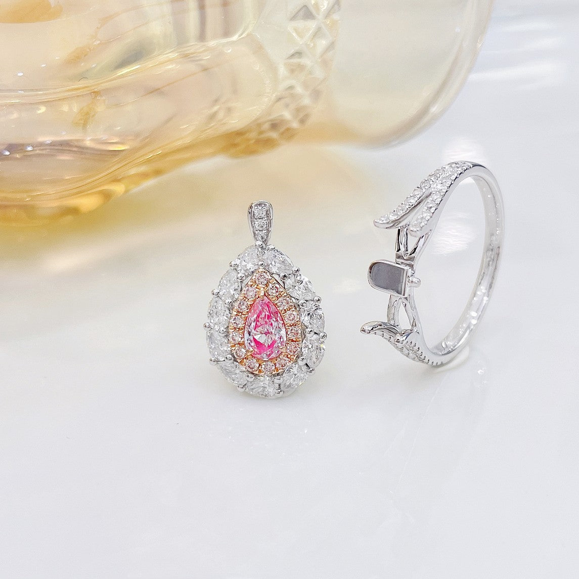 18K Pink Diamond Pendant with Detachable Design - Premium Jewelry - Pink Diamond Ring