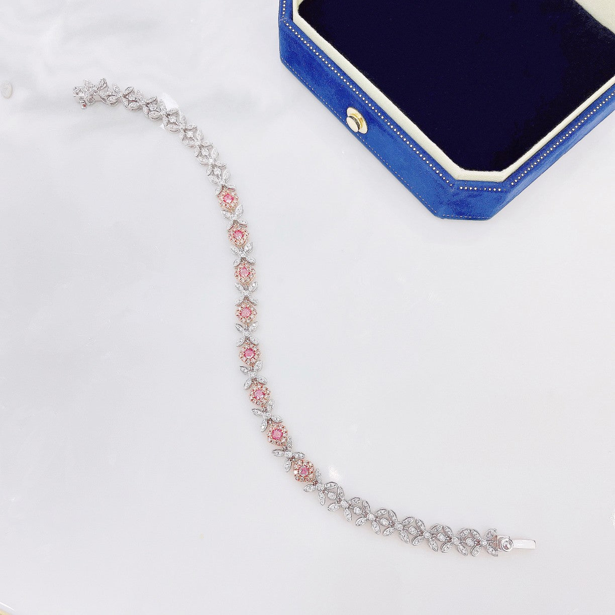 18K Pink Diamond Pillow-Shaped Four-Leaf Clover Bubble Bracelet - Luxurious Jewelry - Pink Diamond Bracelet