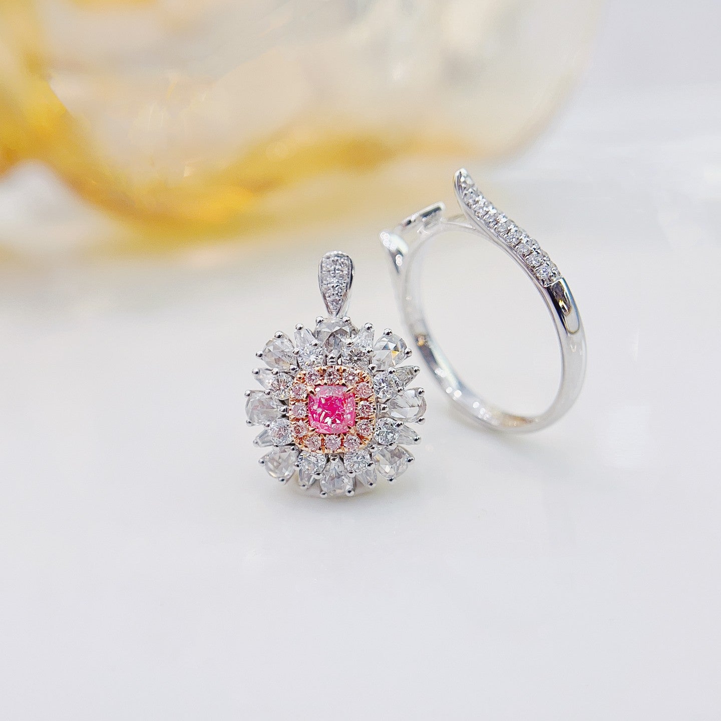 18K Pink Diamond Pillow-shaped Layered Two-way Wear Jewelry - Pink Diamond Ring