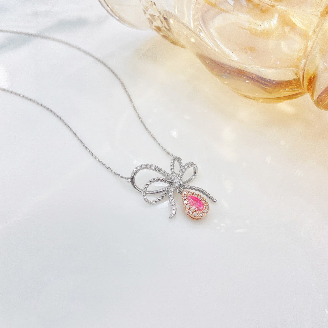 18K Pink Diamond Waterdrop Butterfly Dynamic Necklace - Elegant Jewelry Piece - Pink Diamond Necklace