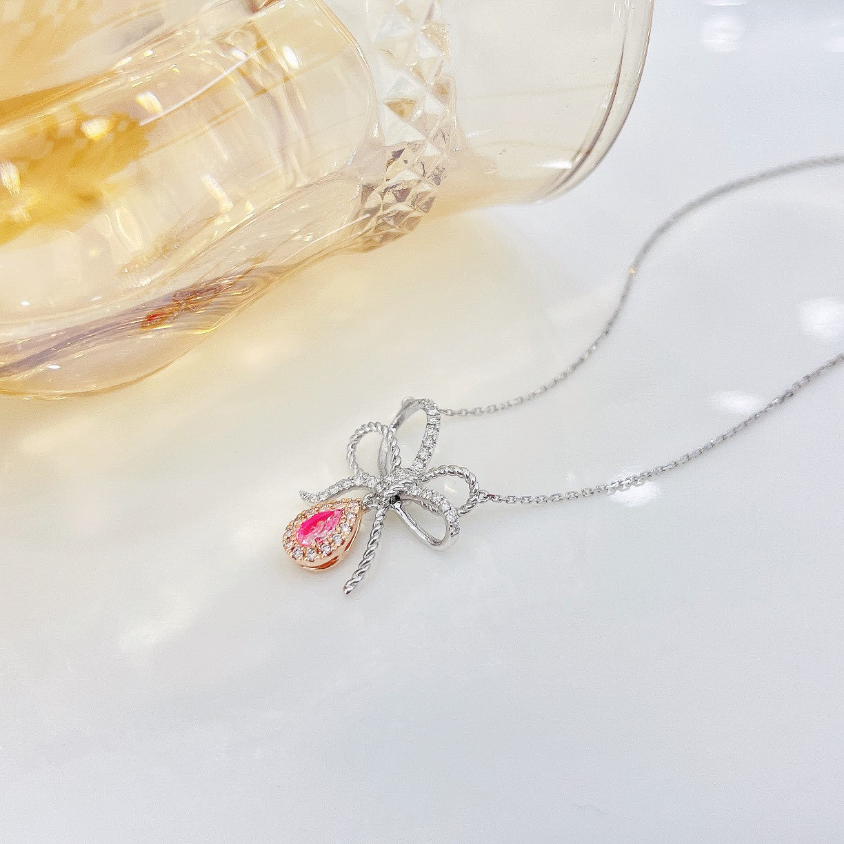 18K Pink Diamond Waterdrop Butterfly Dynamic Necklace - Elegant Jewelry Piece - Pink Diamond Necklace