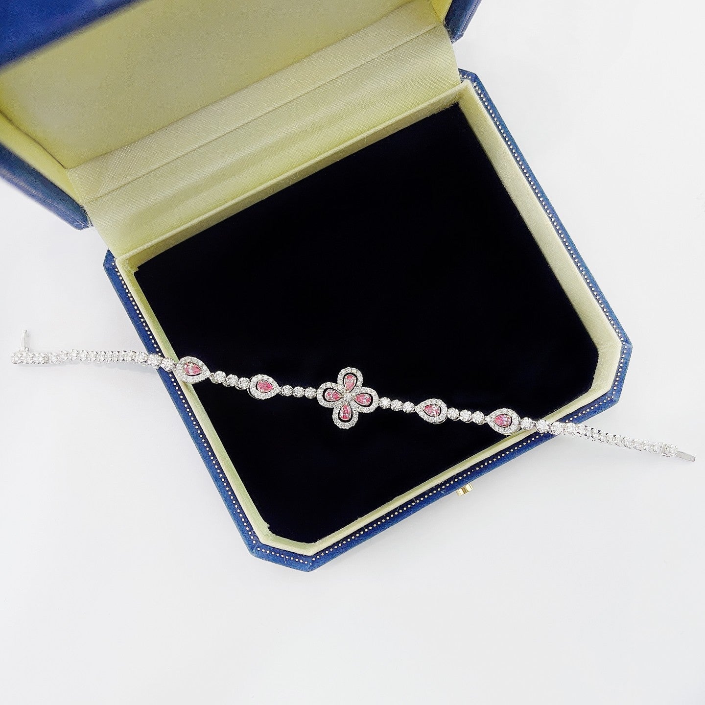 18K Pink Diamond Waterdrop Four-Leaf Clover Bracelet - Luxury Jewelry - Pink Diamond Bracelet