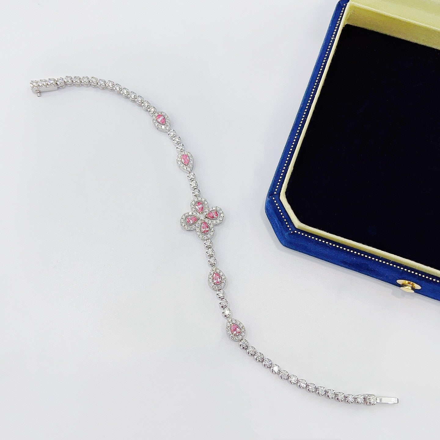 18K Pink Diamond Waterdrop Four-Leaf Clover Bracelet - Luxury Jewelry - Pink Diamond Bracelet