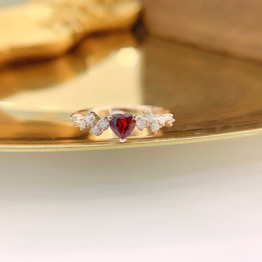 18K Red Gem Heart-Shaped Starry Sky Ring | Premium Jewelry - Red Treasure Ring