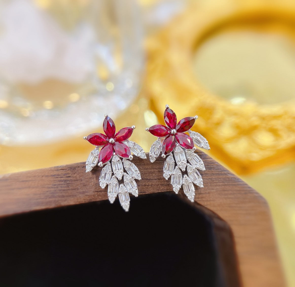 18K Red Gemstone Leaf Earrings - ED032-C Jeweler.Jewelry