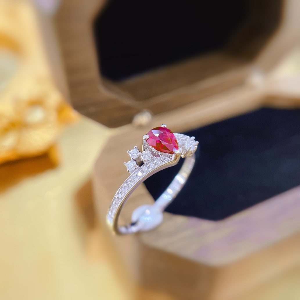 18K Red Gemstone Waterdrop Shape Irregular Diamond-Surrounded Ring | Unique Jewelry - Red Treasure Ring