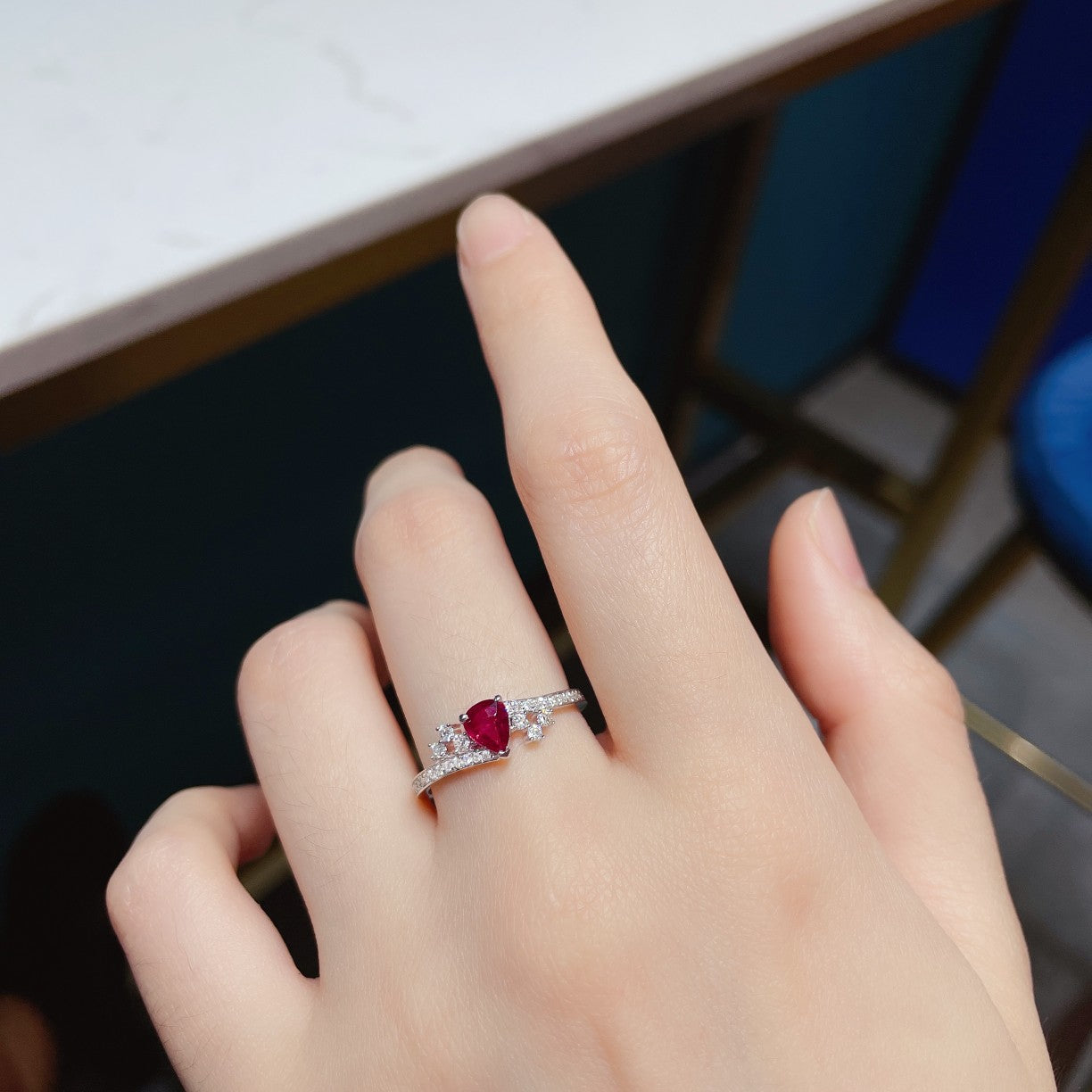 18K Red Gemstone Waterdrop Shape Irregular Diamond-Surrounded Ring | Unique Jewelry - Red Treasure Ring