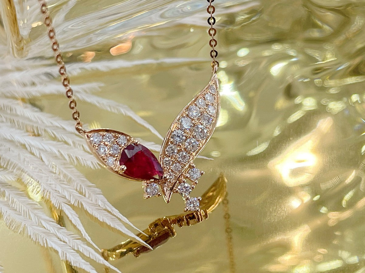 18K Red Gemstone Waterdrop Wing Necklace - Exquisite Jewelry Piece - Red Treasure Necklace