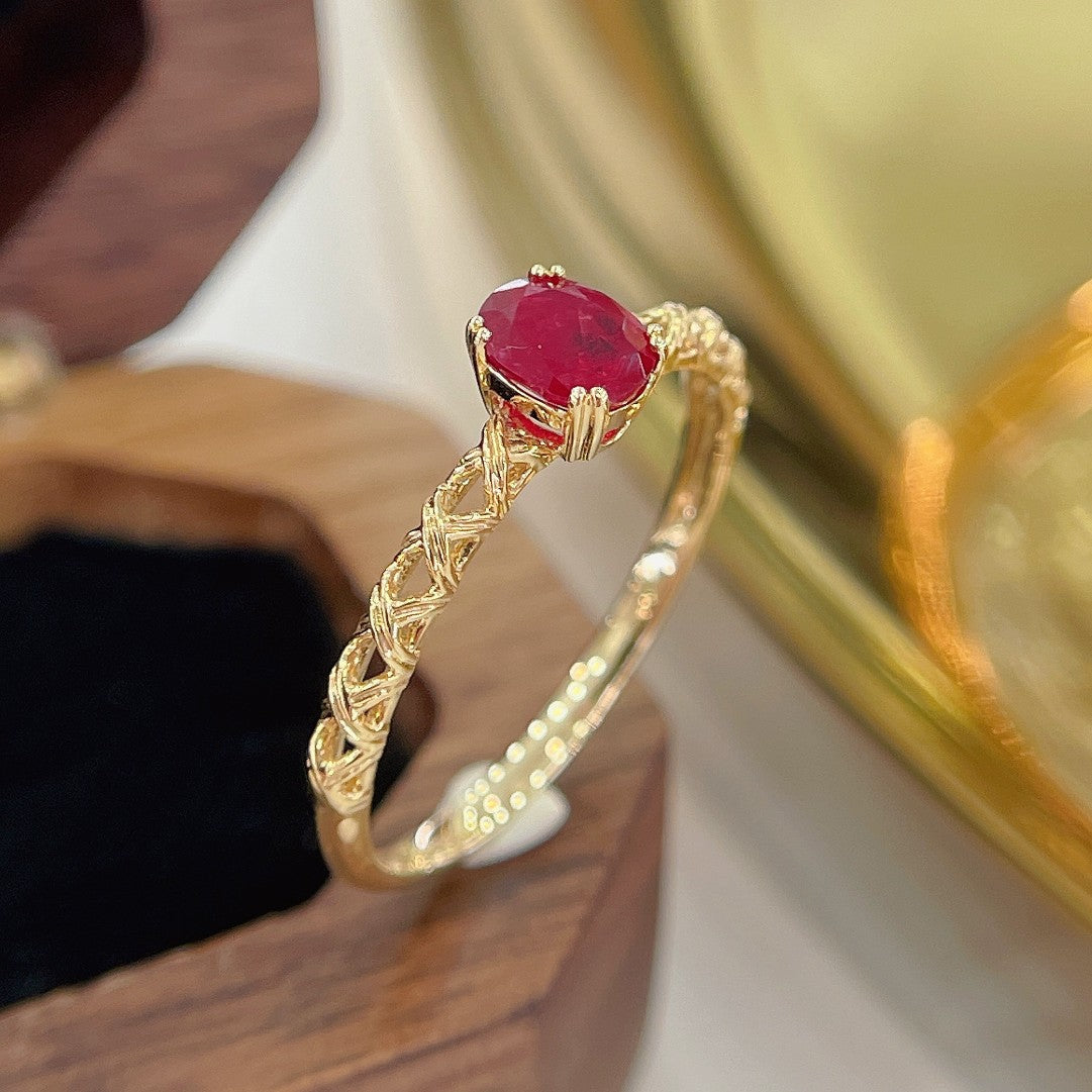 18K Rose Gold Elliptical Chain Ring with Ruby - Elegant Jewelry Piece - Red Treasure Ring