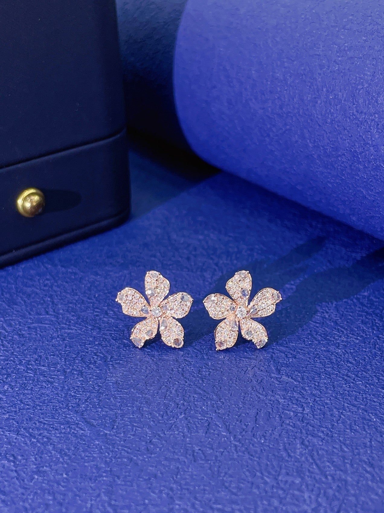 18K Rose Gold Five-Petal Diamond Earrings - Jeweler.Jewelry