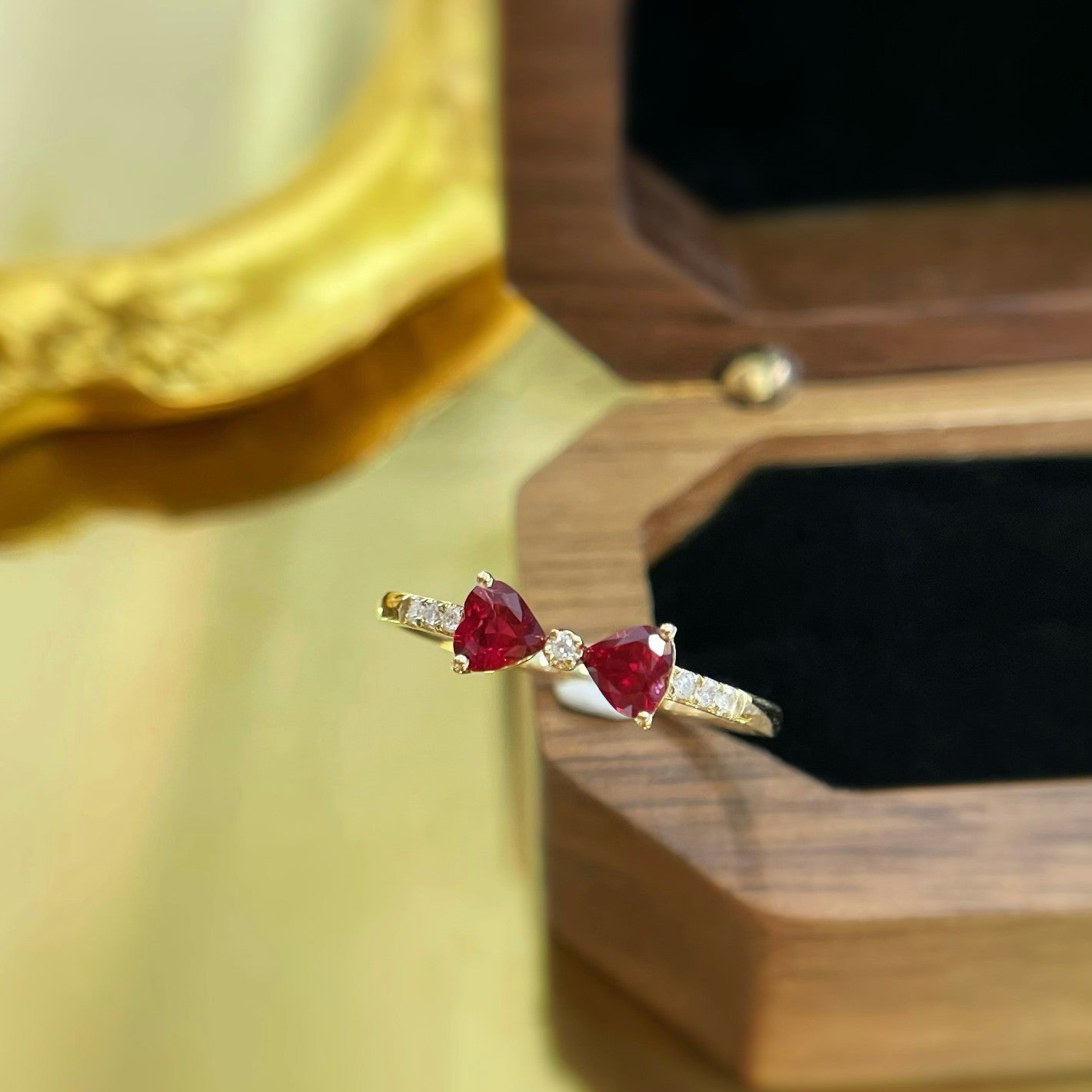 18K Rose Gold Heart-shaped Double-sided Ring with Rubies - Premium Jewelry - Red Treasure Ring