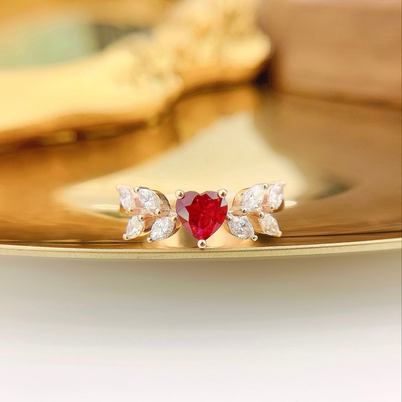 18K Rose Gold Heart-Shaped Marquise Stone Row Ring - Exquisite Jewelry - Red Treasure Ring