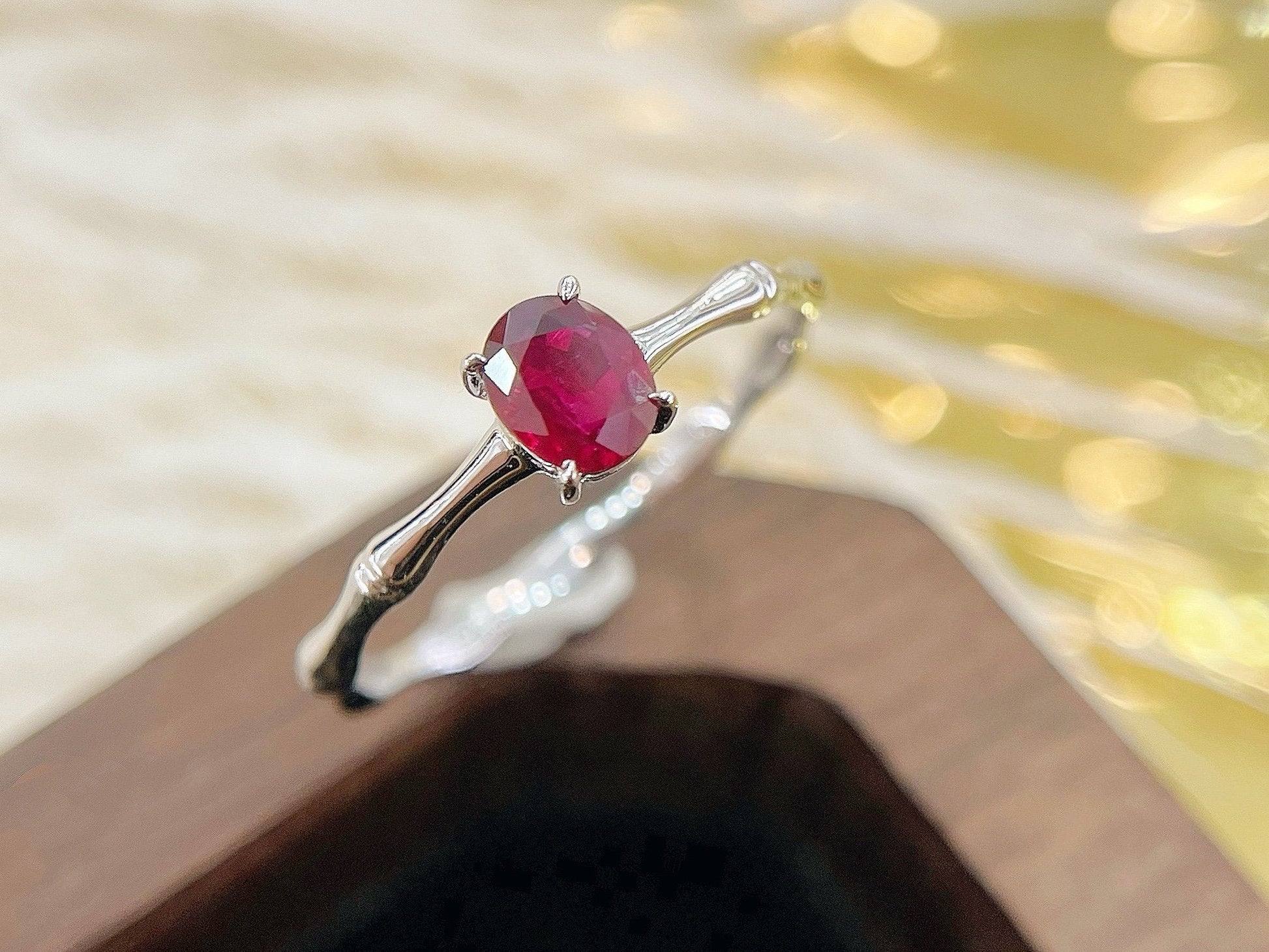 18K Rose Gold Oval Bamboo-shaped Ring with Ruby | Premium Jewelry - Red Treasure Ring