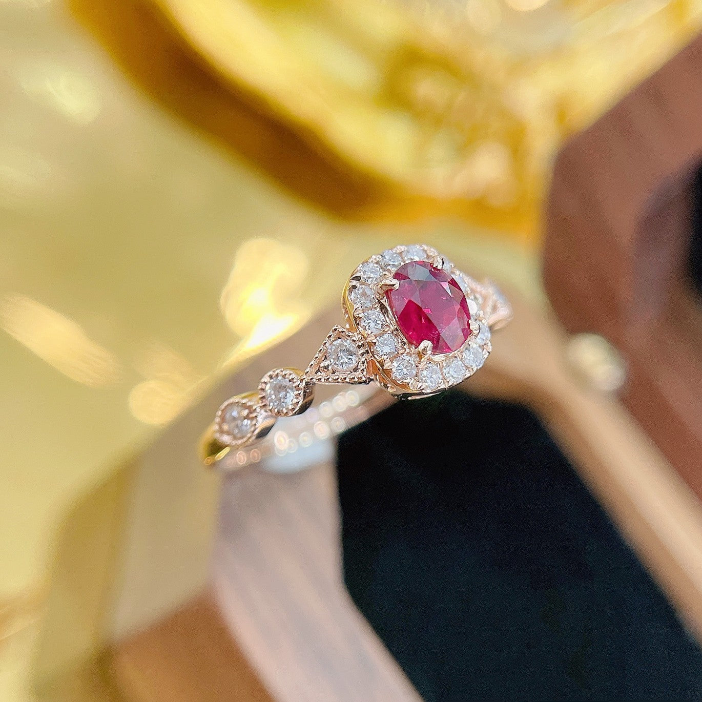 18K Rose Gold Oval Ruby Candy Ring | Premium Jewelry - Red Treasure Ring