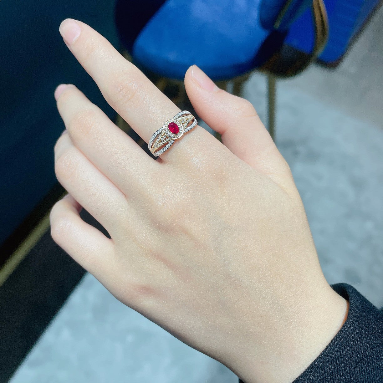 18K Rose Gold Oval Shape Dewdrop Edge Ring with Ruby - Elegant Jewelry Choice - Red Treasure Ring