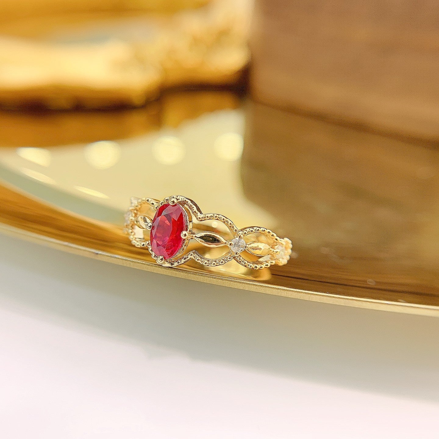 18K Rose Gold Oval-shaped Gourd Arm Ring with Red Gemstone - Luxury Jewelry - Red Treasure Ring