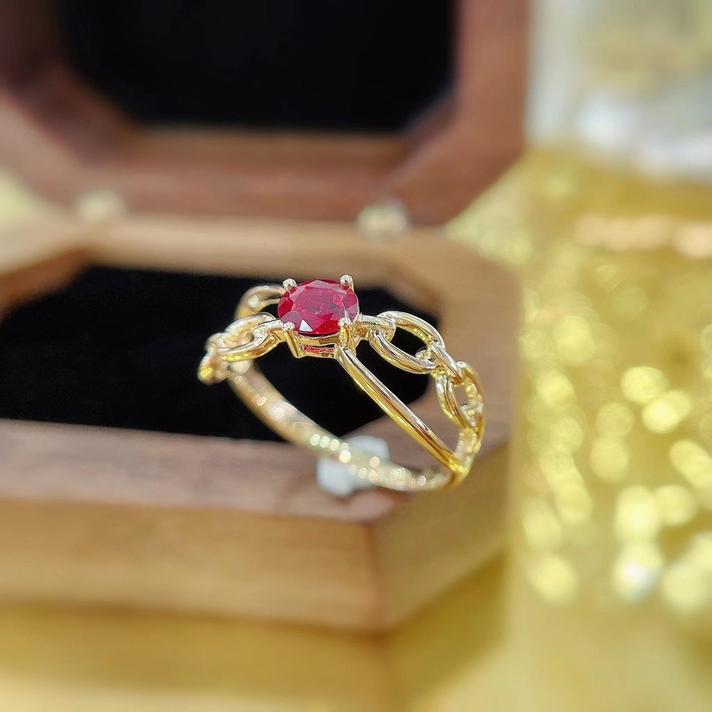 18K Rose Gold Oval Shaped Ruby and Gold Chain Ring | Premium Jewelry - Red Treasure Ring