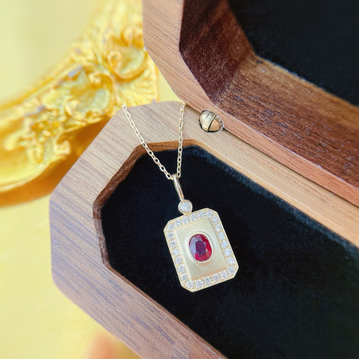 18K Rose Gold Oval Shield Pendant Necklace with Rubies | Jewelry Gemstone Piece - Red Treasure Necklace