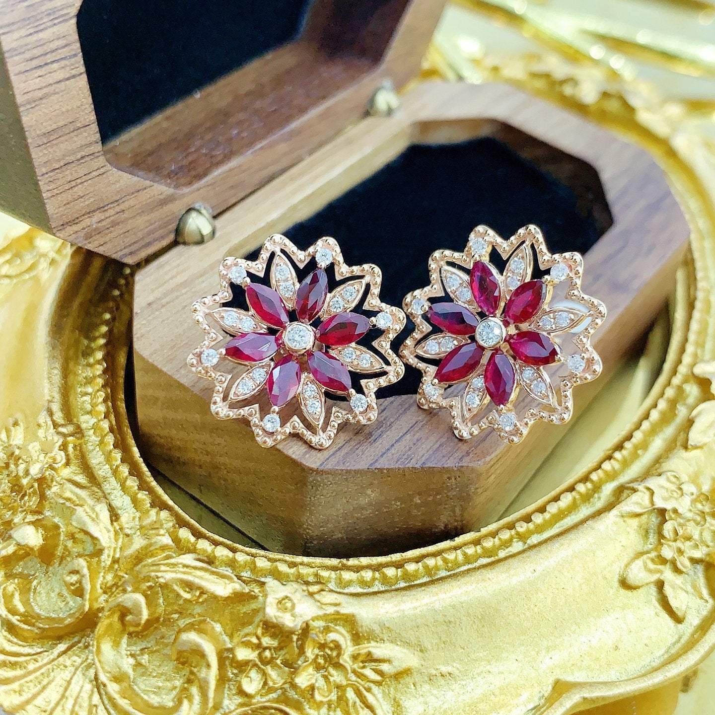 18K Rose Gold Red Agate Petal-shaped Earrings - Luxurious Jewelry Jeweler.Jewelry