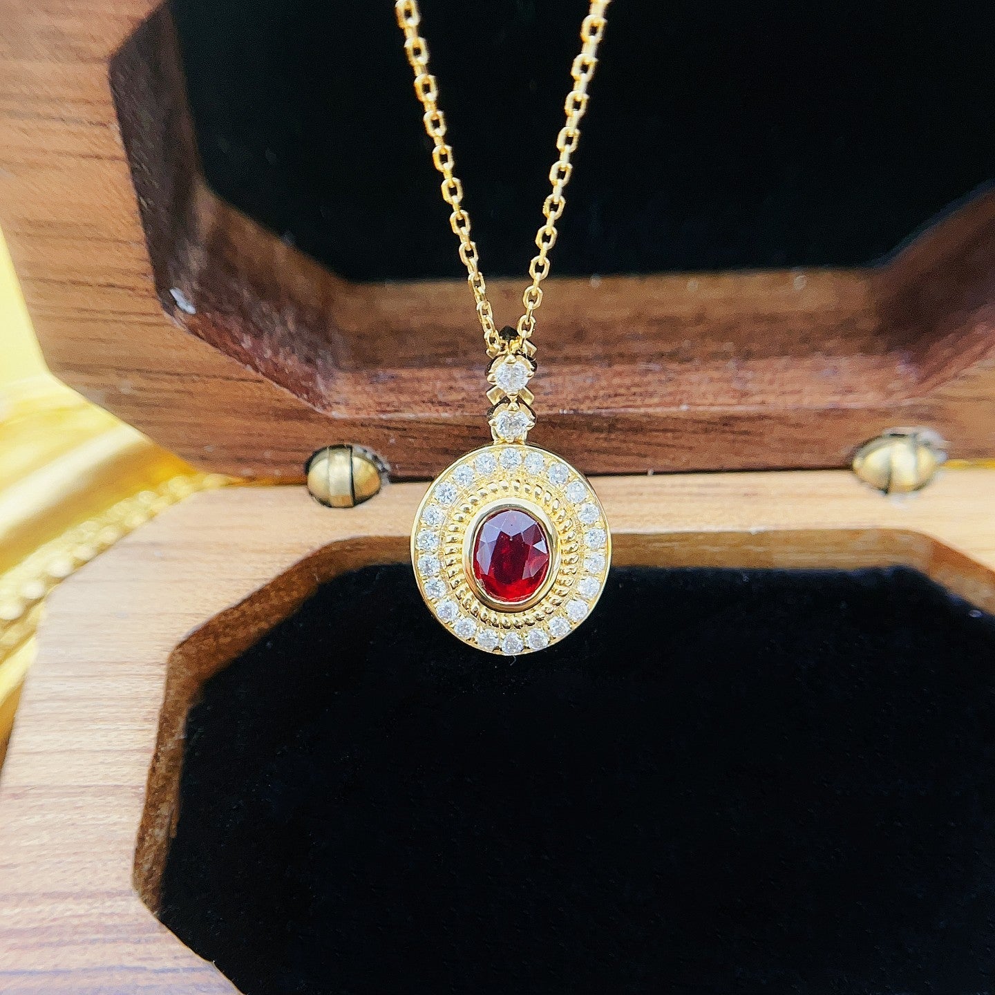 18K Rose Gold Ruby Ellipse Halo Necklace - Luxurious Jewelry Piece - Red Treasure Necklace