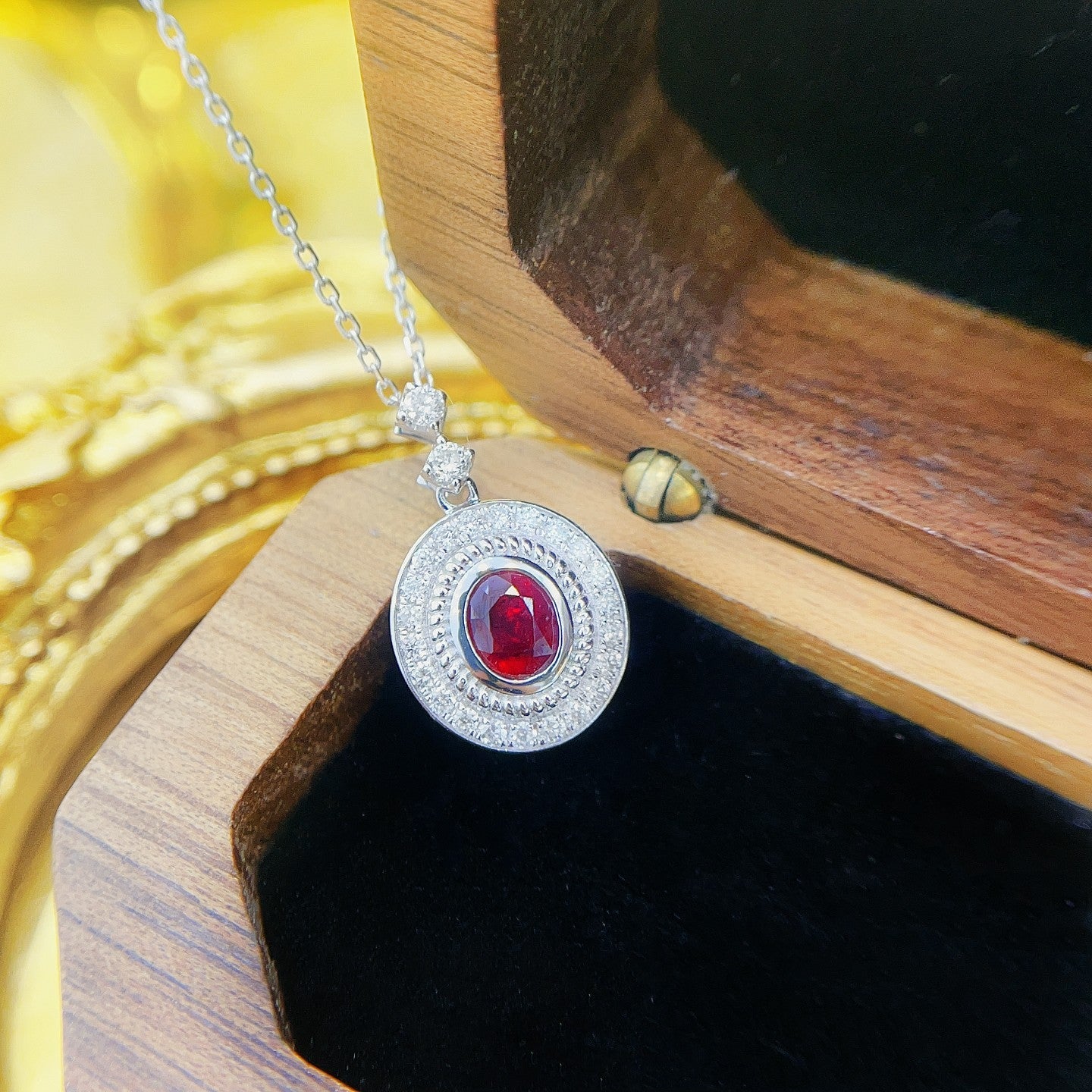 18K Rose Gold Ruby Ellipse Halo Necklace - Luxurious Jewelry Piece - Red Treasure Necklace