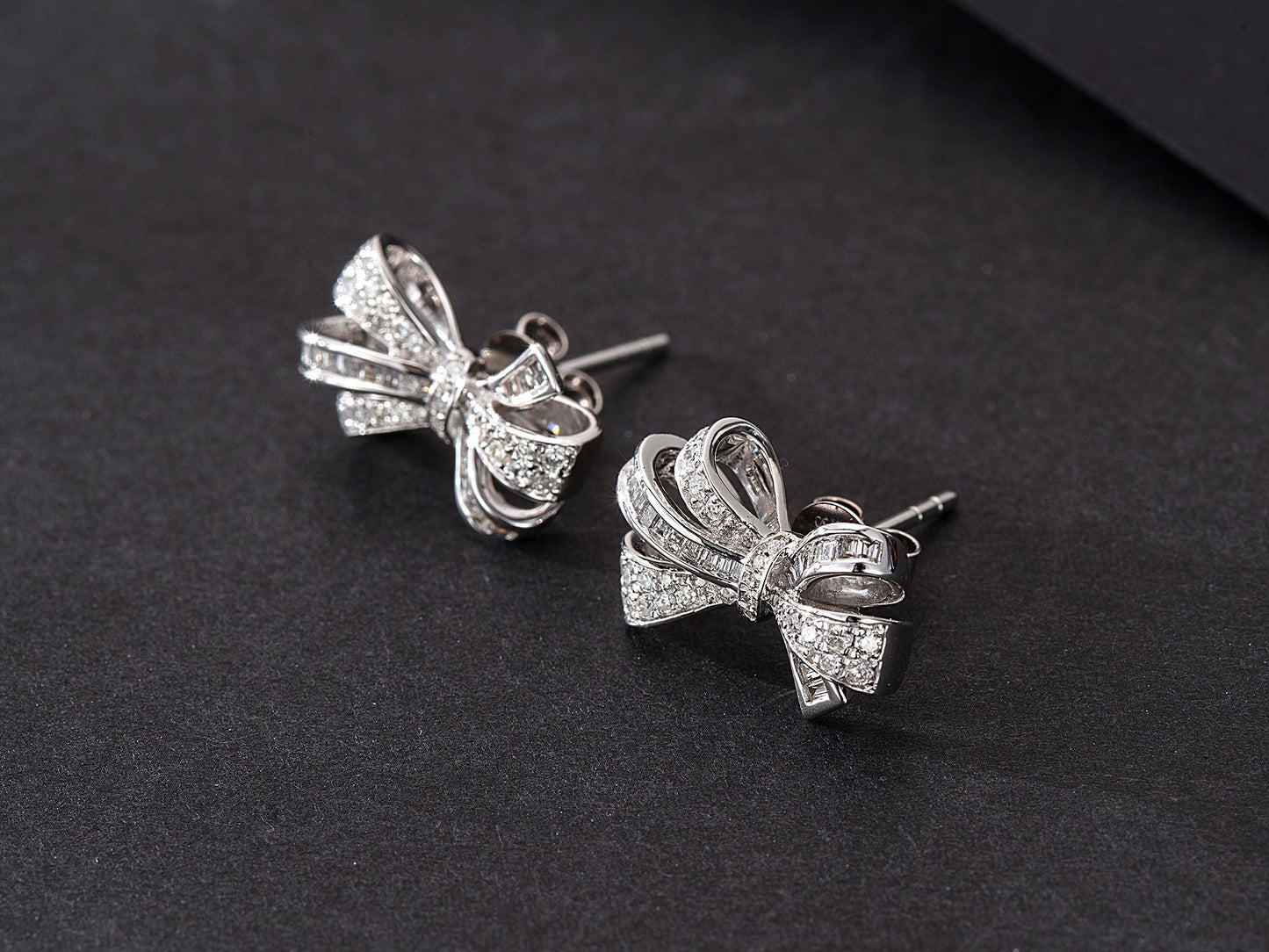 18K Round Ladder Bowknot Earrings with Diamonds - Luxury Jewelry - Jeweler.Jewelry