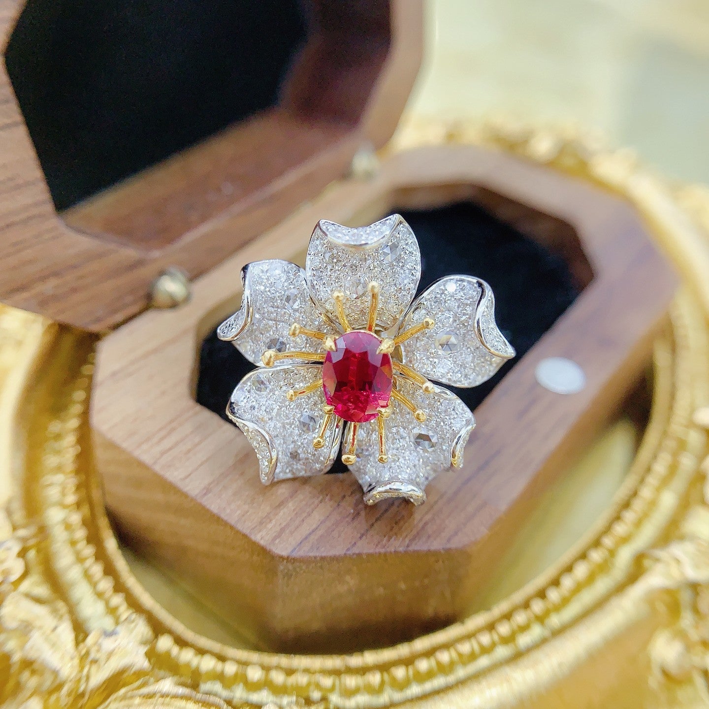 18K Ruby-accented Five-Petal Flower Transformable Jewelry - Red Treasure Ring