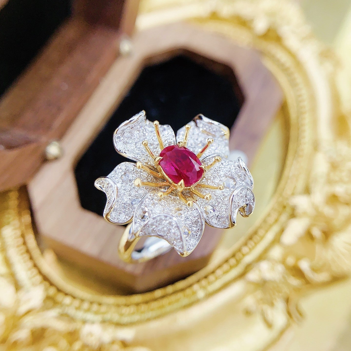 18K Ruby-accented Five-Petal Flower Transformable Jewelry - Red Treasure Ring