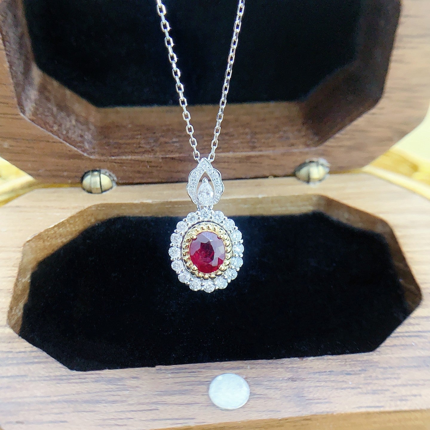 18K Ruby Double-Surround Horse Eye Clasp Necklace - Exquisite Jewelry - Red Treasure Necklace