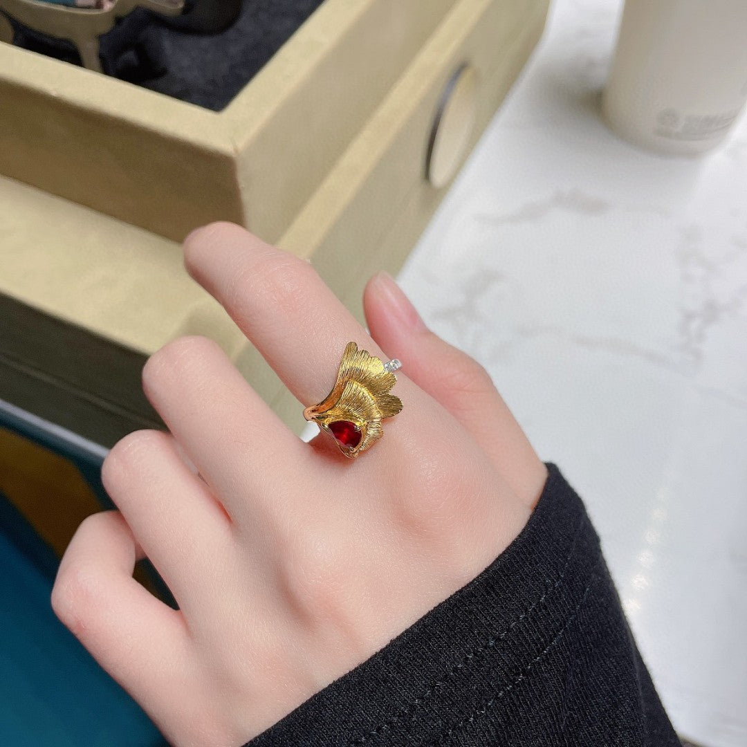 18K Ruby Drop Ring - Elegant Jewelry Piece - Red Treasure Ring