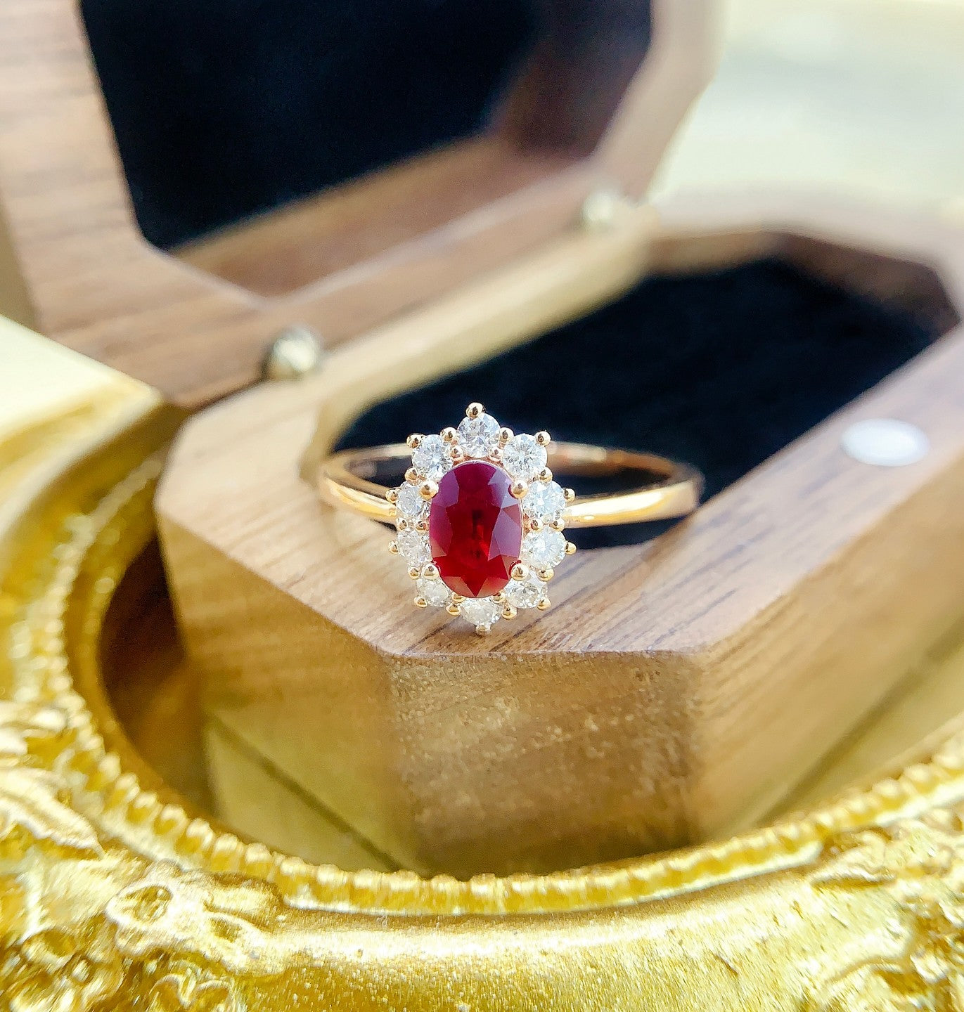 18K Ruby Elliptical Sunflower Ring | Premium Jewelry - Red Treasure Ring