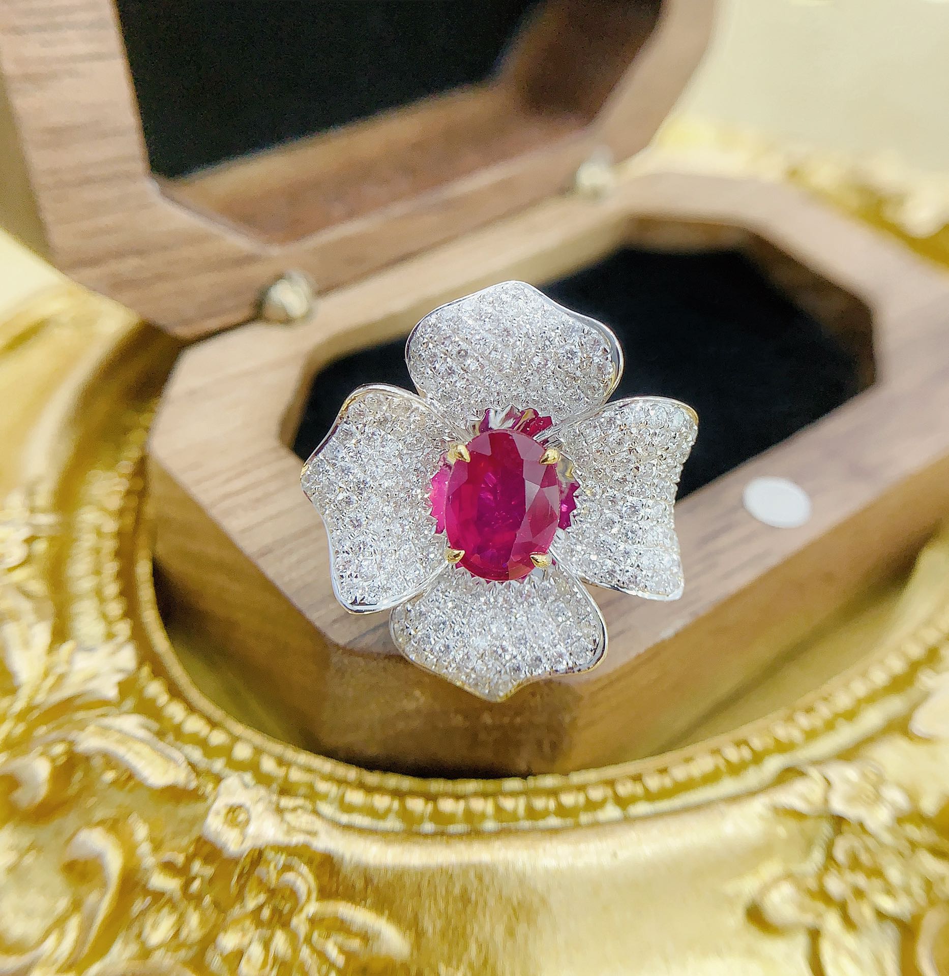 18K Ruby Four-Petal Flower Two-Way Wear Jewelry - Red Treasure Ring