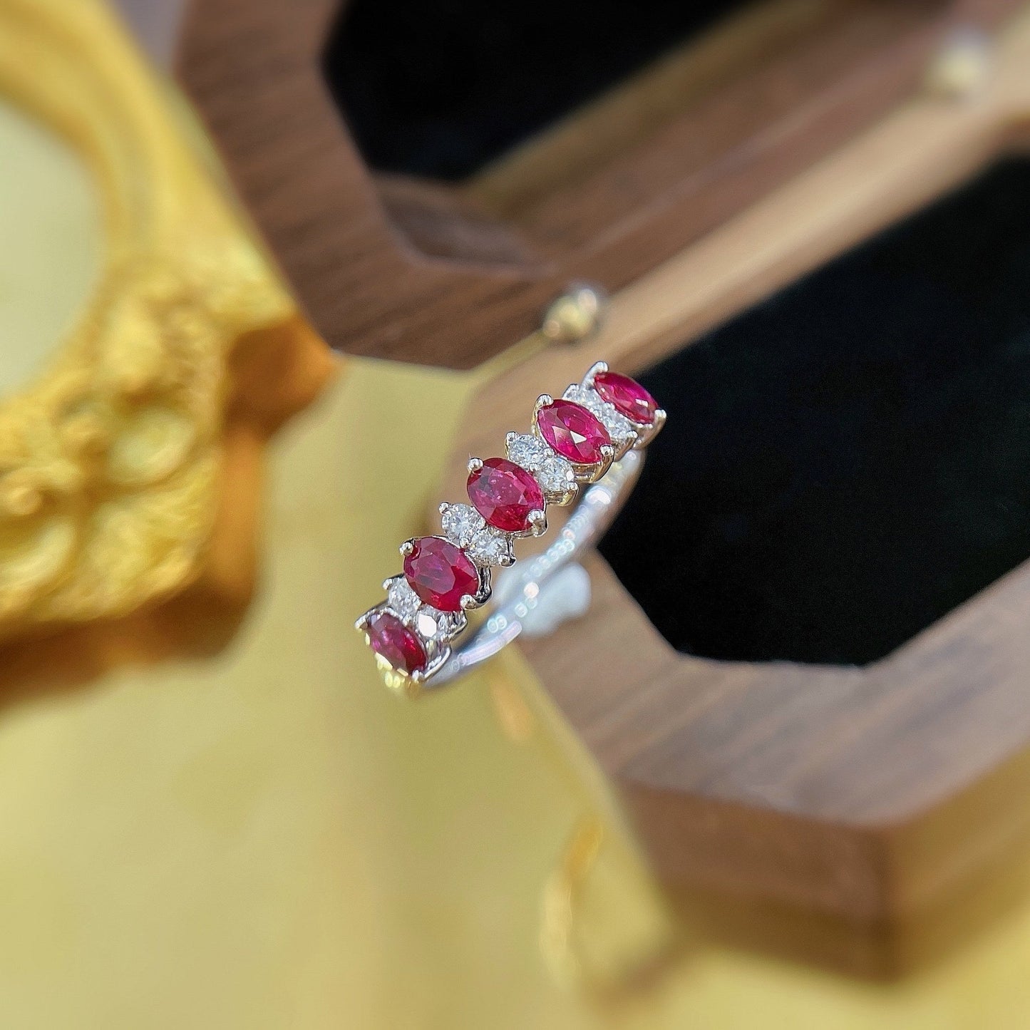 18K Ruby Oval Cluster Ring - Elegant Jewelry Choice - Red Treasure Ring