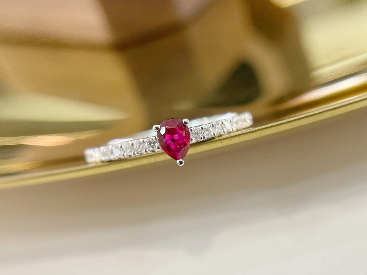 18K Single Ruby Drop Ring - Elegant Jewelry Piece - Red Treasure Ring