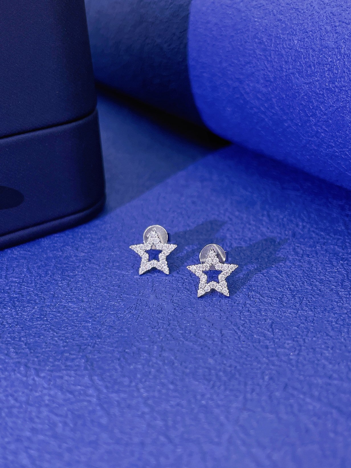 18K Star Stud Earrings with Diamonds - Jeweler.Jewelry