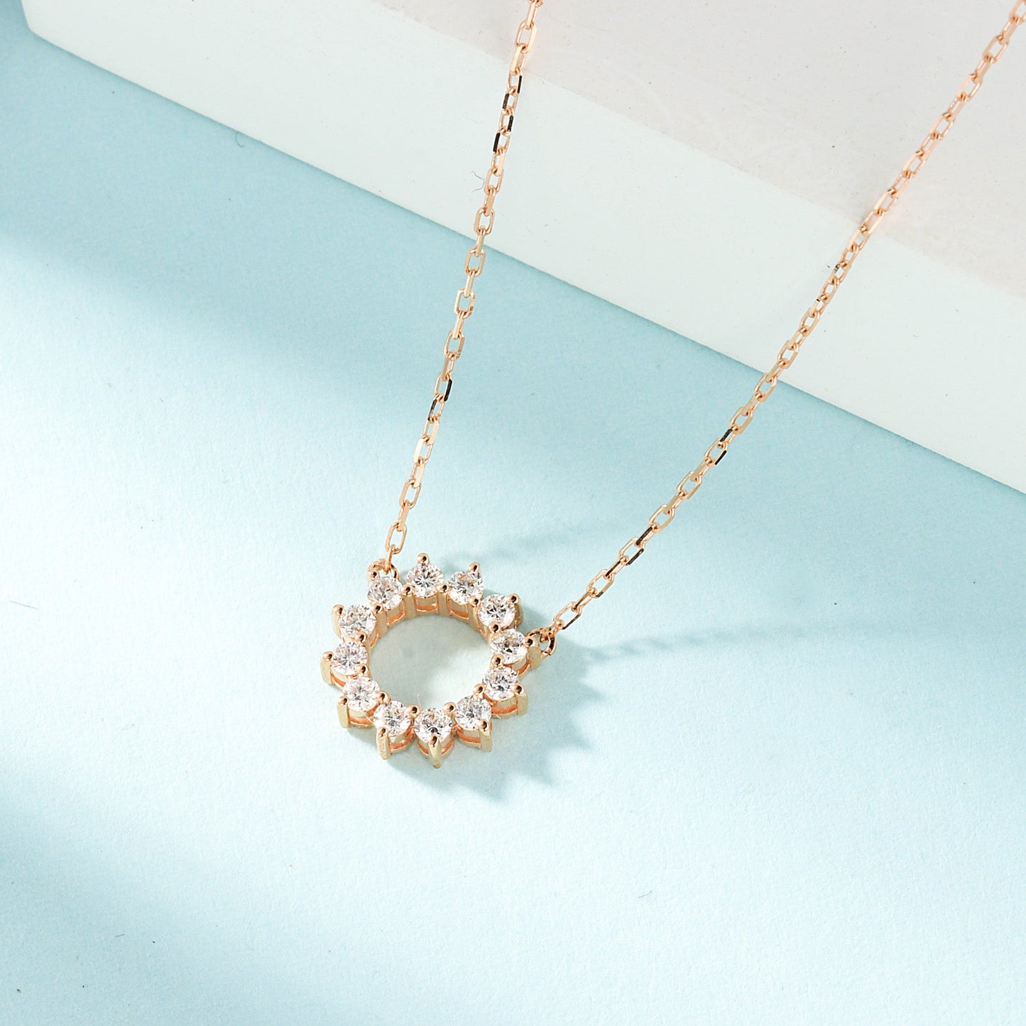 18K Sunflower Circle Pendant Necklace Jewelry - White Diamond Necklace