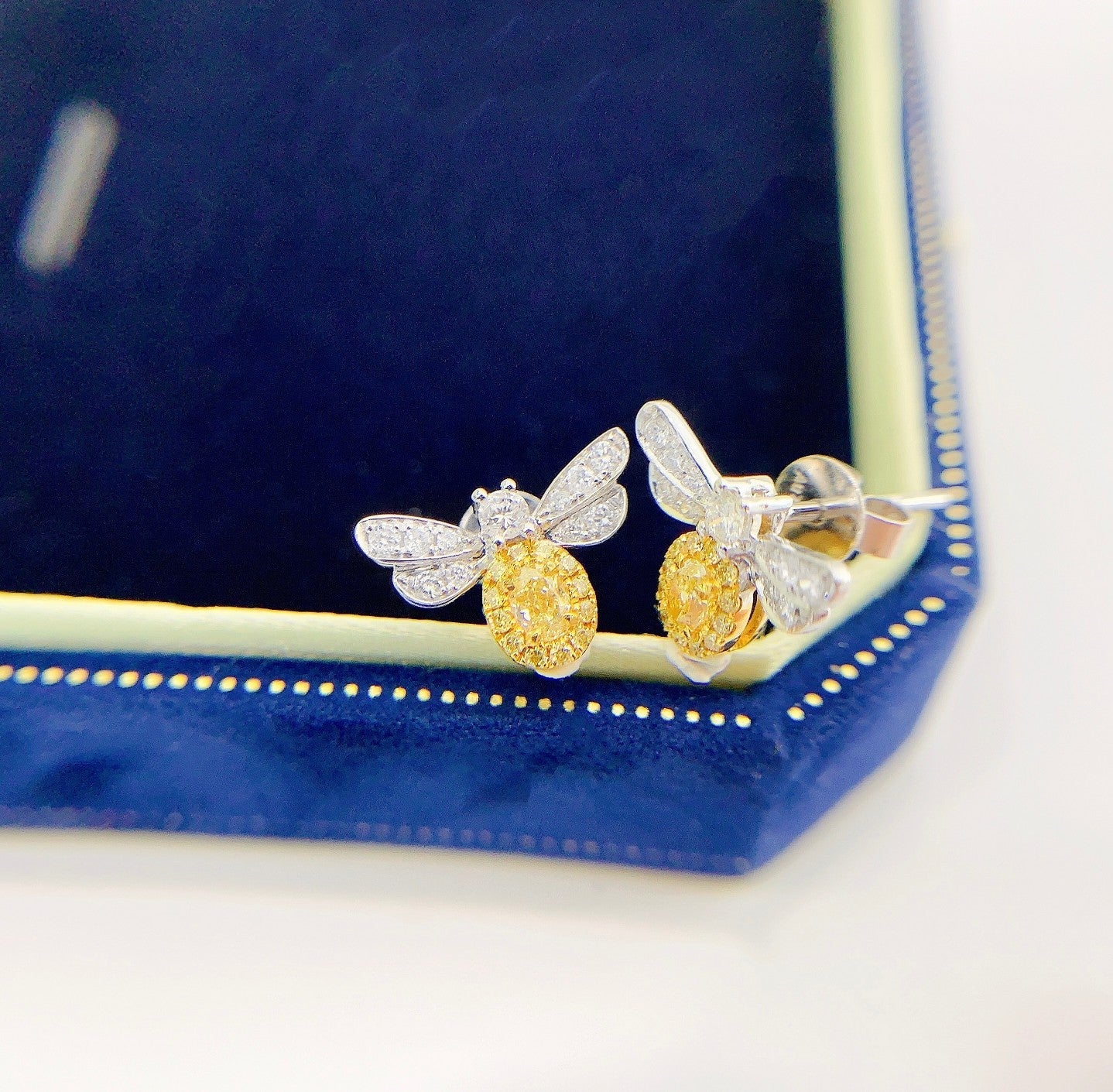 18K Yellow Gold Diamond Bee Earrings - ED042-Y - Jeweler.Jewelry