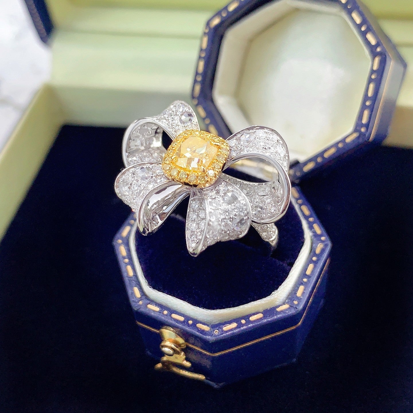 18K Yellow Gold Diamond Bowknot Ring - Premium Jewelry - Yellow Diamond Ring