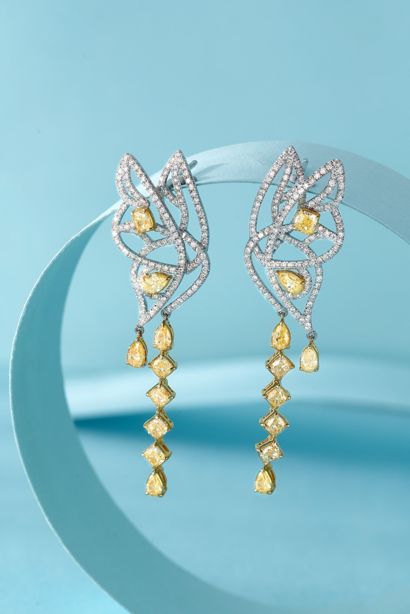 18K Yellow Gold Diamond Butterfly Dangle Earrings - Luxurious Jewelry Jeweler.Jewelry