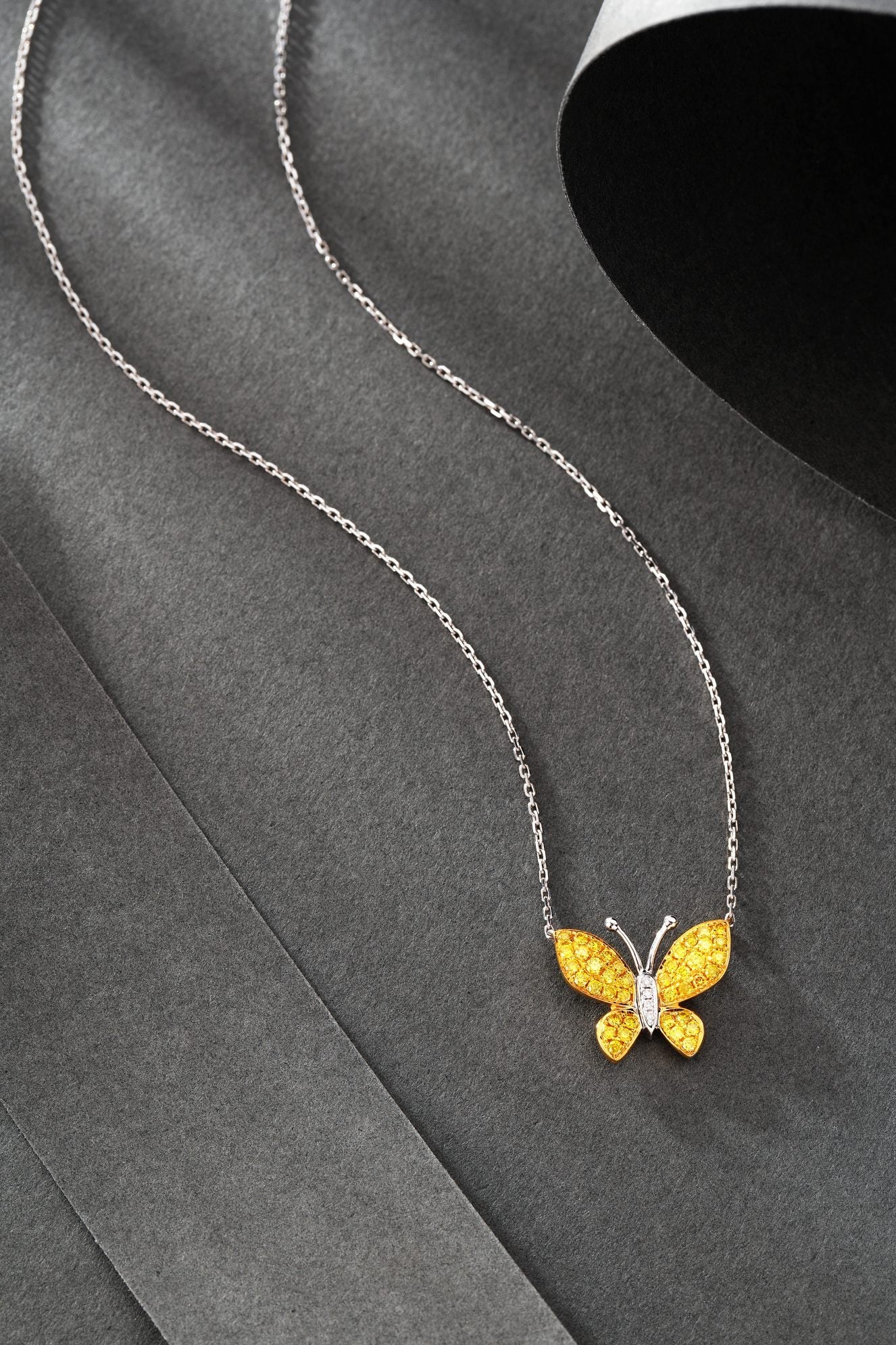 18K Yellow Gold Diamond Butterfly Necklace - Elegant Jewelry Piece - Yellow Diamond Necklace