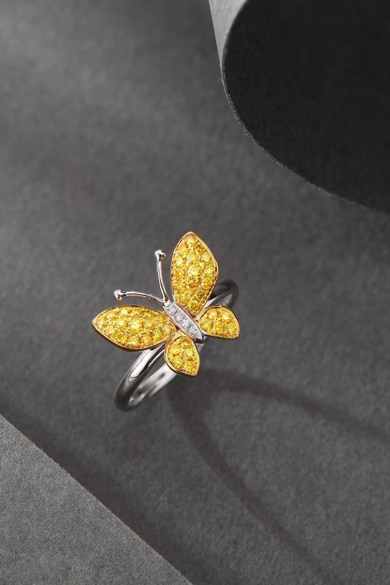 18K Yellow Gold Diamond Butterfly Ring - Luxurious Jewelry Piece - Yellow Diamond Ring