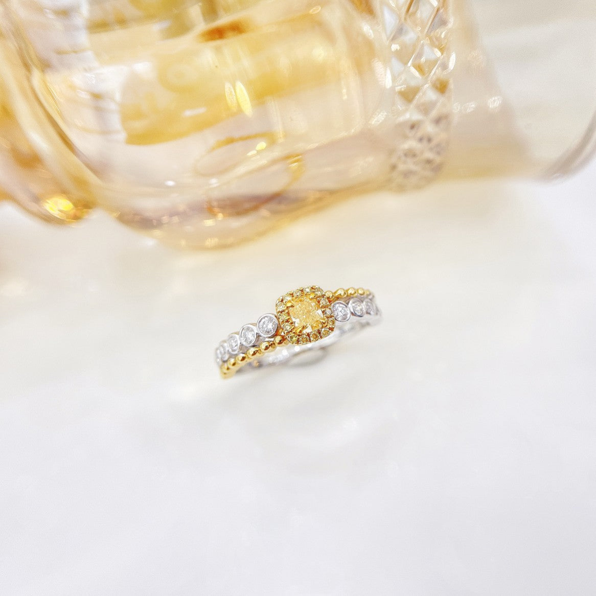 18K Yellow Gold Diamond Cushion-Cut Color-Separated Ring | Premium Jewelry - Yellow Diamond Ring