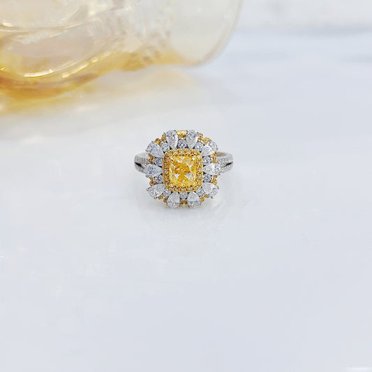 18K Yellow Gold Diamond Cushion-Cut Teardrop Color-Separated Ring | Premium Jewelry - Yellow Diamond Ring