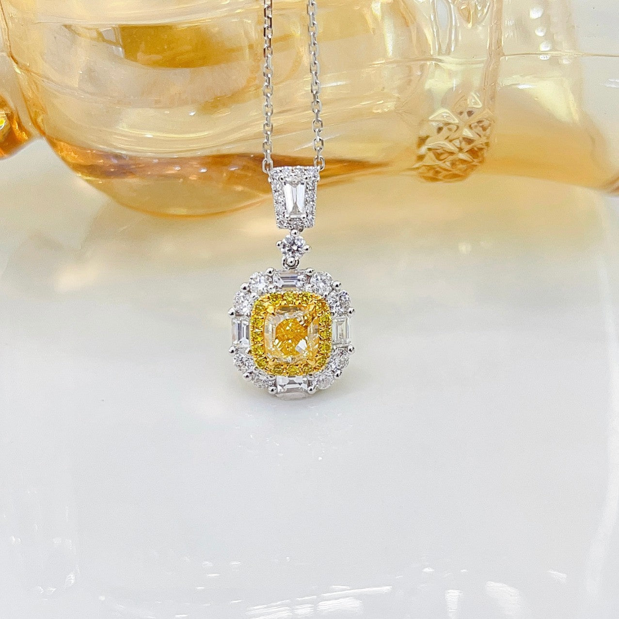 18K Yellow Gold Diamond Cushion-Cut Trapezoid Pendant Necklace with AGL Certificate - Yellow Diamond Necklace